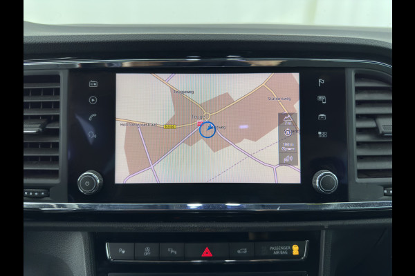 Seat Ateca 1.5 TSI FR Business Intense (INCL.BTW) *LEATHER-MICROFIBRE | FULL-LED | DIGI-COCKPIT | BEATS-AUDIO | TOP-VIEW | KEYLESS | CARPLAY | NAVI-FULLMAP | DAB+ | SPORT-SEATS | PRIVACY-GLASS | ECC | PDC | CRUISE | 19''ALU | TOWB
