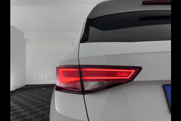 Seat Ateca 1.5 TSI FR Business Intense (INCL.BTW) *LEATHER-MICROFIBRE | FULL-LED | DIGI-COCKPIT | BEATS-AUDIO | TOP-VIEW | KEYLESS | CARPLAY | NAVI-FULLMAP | DAB+ | SPORT-SEATS | PRIVACY-GLASS | ECC | PDC | CRUISE | 19''ALU | TOWB