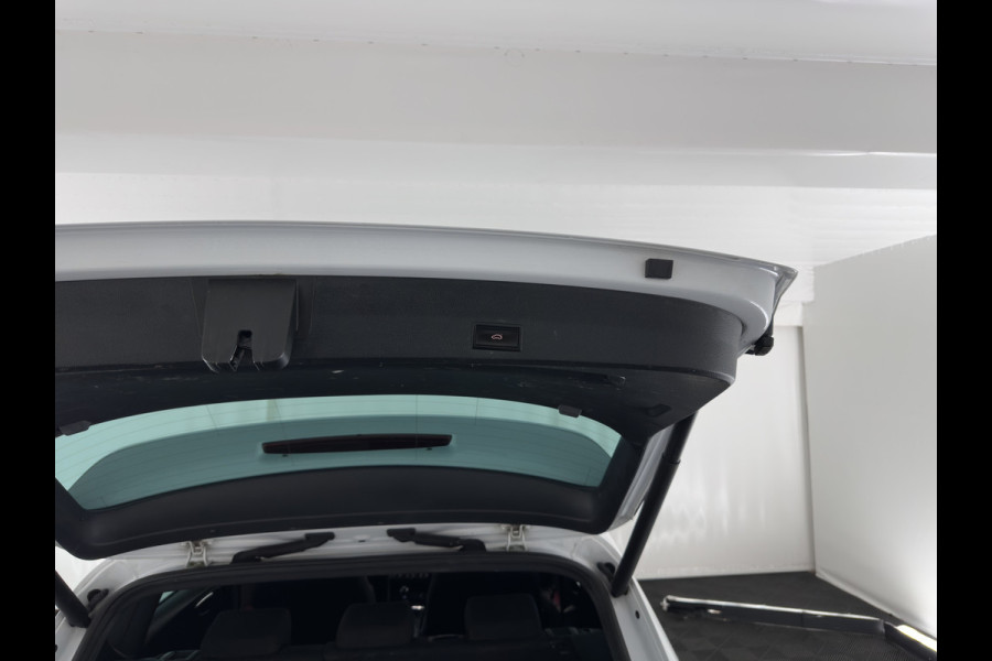 Seat Ateca 1.5 TSI FR Business Intense (INCL.BTW) *LEATHER-MICROFIBRE | FULL-LED | DIGI-COCKPIT | BEATS-AUDIO | TOP-VIEW | KEYLESS | CARPLAY | NAVI-FULLMAP | DAB+ | SPORT-SEATS | PRIVACY-GLASS | ECC | PDC | CRUISE | 19''ALU | TOWB