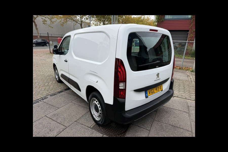 Peugeot Partner 1.5 BlueHDI Premium AIRCO I PDC I 1e EIGENAAR I NW DISTRIBUTIE I COMPLETE ONDERHOUDSHISTORIE