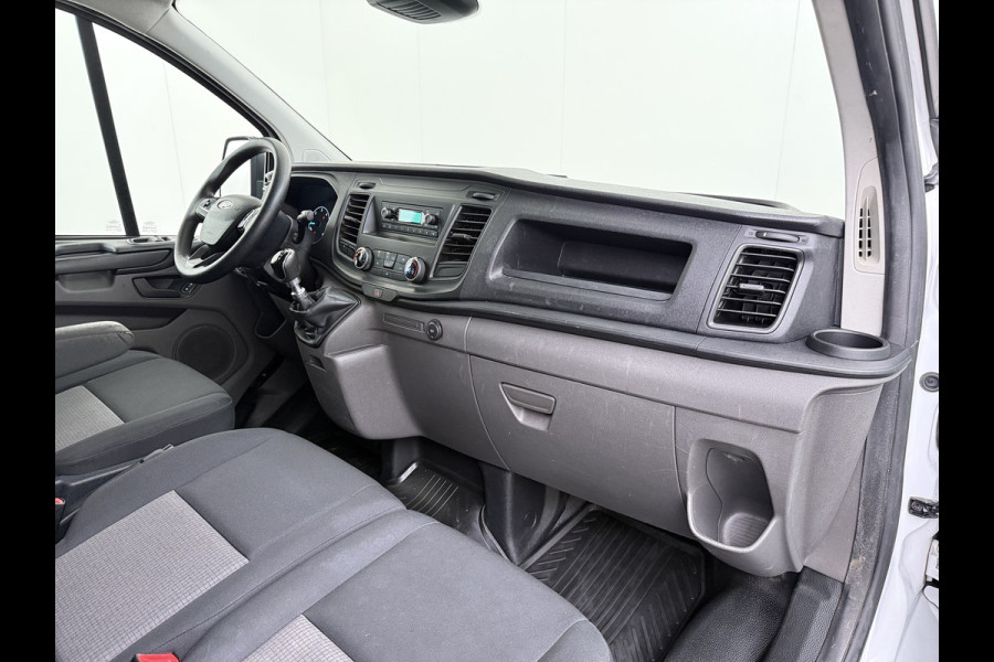 Ford Transit Custom 280 2.0TDCI L1H1 Euro 6 Trekhaak 3-Persoons Airco Voorruitverwarming Bluetooth Schuifdeur+Achterdeuren Inbouwkasten Vloer+Wandbetimmering Dakdragers 2.350KG Trekgewicht