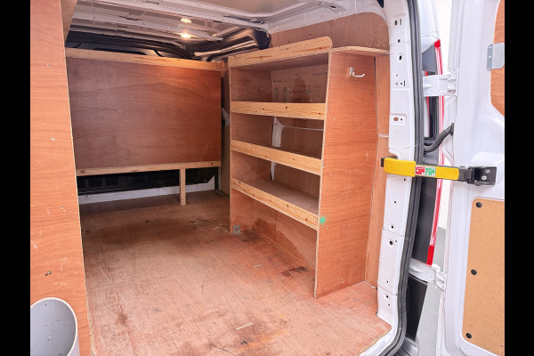 Ford Transit Custom 280 2.0TDCI L1H1 Euro 6 Trekhaak 3-Persoons Airco Voorruitverwarming Bluetooth Schuifdeur+Achterdeuren Inbouwkasten Vloer+Wandbetimmering Dakdragers 2.350KG Trekgewicht