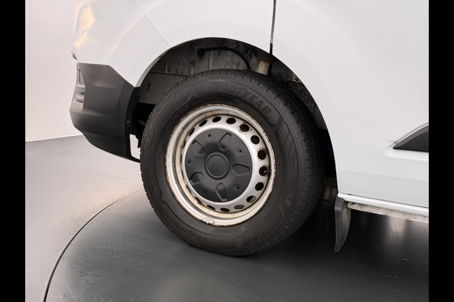Ford Transit Custom 280 2.0TDCI L1H1 Euro 6 Trekhaak 3-Persoons Airco Voorruitverwarming Bluetooth Schuifdeur+Achterdeuren Inbouwkasten Vloer+Wandbetimmering Dakdragers 2.350KG Trekgewicht