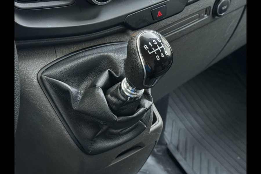 Ford Transit Custom 280 2.0TDCI L1H1 Euro 6 Trekhaak 3-Persoons Airco Voorruitverwarming Bluetooth Schuifdeur+Achterdeuren Inbouwkasten Vloer+Wandbetimmering Dakdragers 2.350KG Trekgewicht