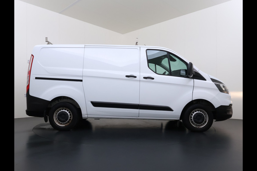 Ford Transit Custom 280 2.0TDCI L1H1 Euro 6 Trekhaak 3-Persoons Airco Voorruitverwarming Bluetooth Schuifdeur+Achterdeuren Inbouwkasten Vloer+Wandbetimmering Dakdragers 2.350KG Trekgewicht