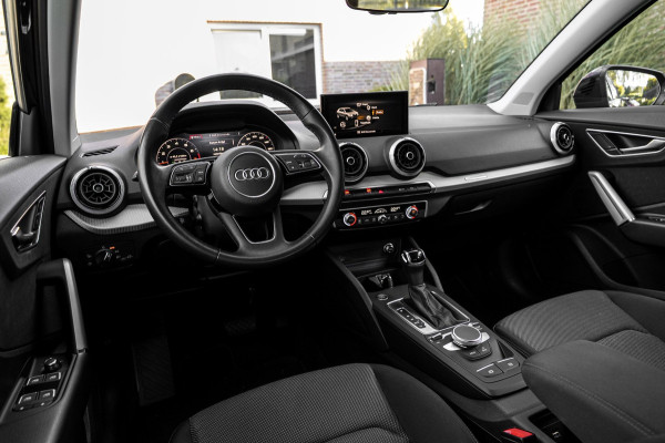 Audi Q2 35 TFSI Advanced 150 PK Aut. S-Line Virtual Matrix Camera Elek. Klep Keyless 18''