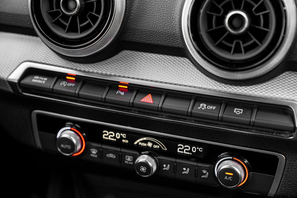 Audi Q2 35 TFSI Advanced 150 PK Aut. S-Line Virtual Matrix Camera Elek. Klep Keyless 18''