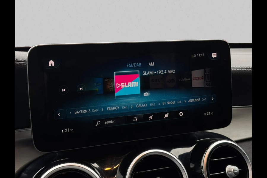 Mercedes-Benz GLC 300e 4MATIC Premium Plus AMG-Line(Goed OndH, Panorama, Camera, StoelV, Trekhaak, Navi, Etc)