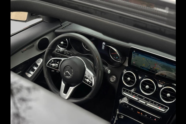 Mercedes-Benz GLC 300e 4MATIC Premium Plus AMG-Line(Goed OndH, Panorama, Camera, StoelV, Trekhaak, Navi, Etc)