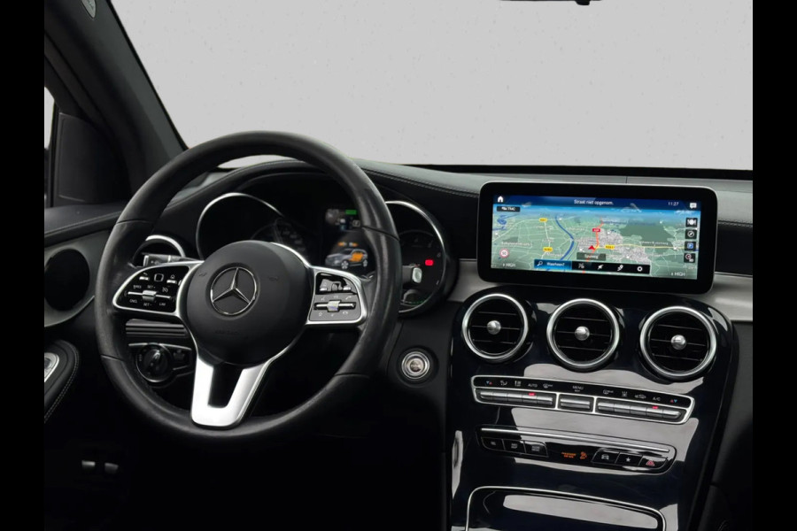Mercedes-Benz GLC 300e 4MATIC Premium Plus AMG-Line(Goed OndH, Panorama, Camera, StoelV, Trekhaak, Navi, Etc)
