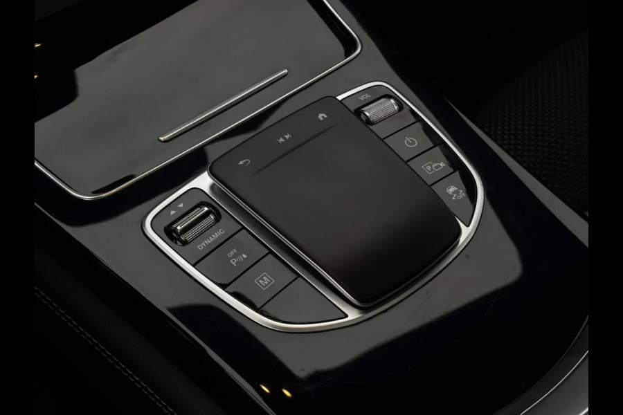 Mercedes-Benz GLC 300e 4MATIC Premium Plus AMG-Line(Goed OndH, Panorama, Camera, StoelV, Trekhaak, Navi, Etc)