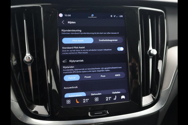 Volvo V60 2.0 T6 PLUG IN HYBRID 350 PK AWD PLUS DARK + WEGKL. TREKHAAK | ADAPTIVE CRUISE | LEDER | CAMERA
