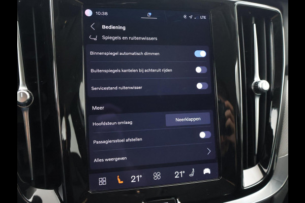 Volvo V60 2.0 T6 PLUG IN HYBRID 350 PK AWD PLUS DARK + WEGKL. TREKHAAK | ADAPTIVE CRUISE | LEDER | CAMERA