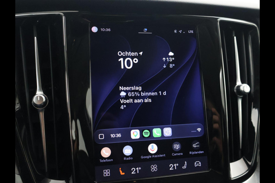 Volvo V60 2.0 T6 PLUG IN HYBRID 350 PK AWD PLUS DARK + WEGKL. TREKHAAK | ADAPTIVE CRUISE | LEDER | CAMERA