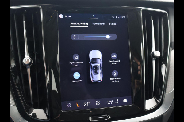 Volvo V60 2.0 T6 PLUG IN HYBRID 350 PK AWD PLUS DARK + WEGKL. TREKHAAK | ADAPTIVE CRUISE | LEDER | CAMERA