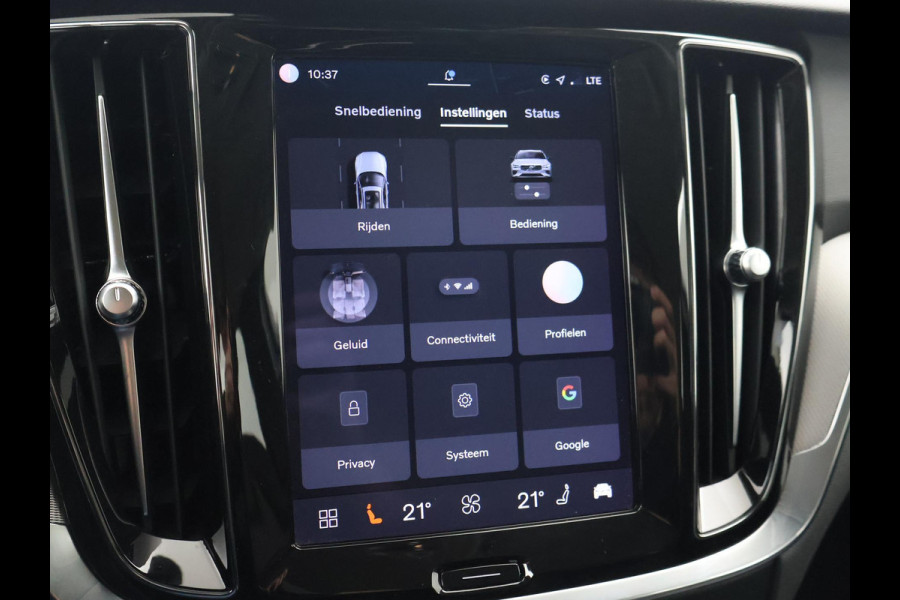 Volvo V60 2.0 T6 PLUG IN HYBRID 350 PK AWD PLUS DARK + WEGKL. TREKHAAK | ADAPTIVE CRUISE | LEDER | CAMERA