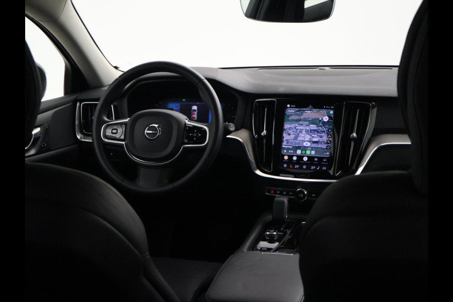 Volvo V60 2.0 T6 PLUG IN HYBRID 350 PK AWD PLUS DARK + WEGKL. TREKHAAK | ADAPTIVE CRUISE | LEDER | CAMERA