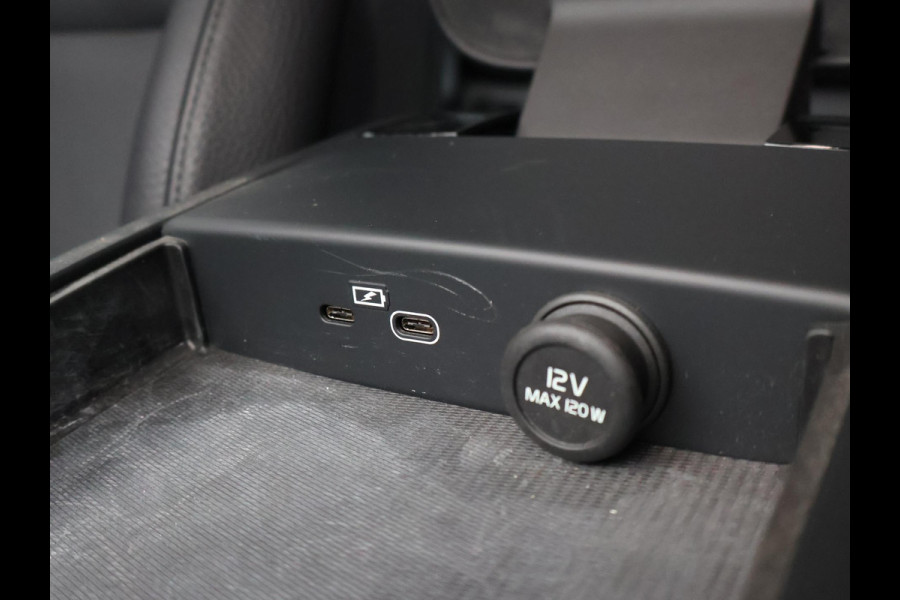 Volvo V60 2.0 T6 PLUG IN HYBRID 350 PK AWD PLUS DARK + WEGKL. TREKHAAK | ADAPTIVE CRUISE | LEDER | CAMERA
