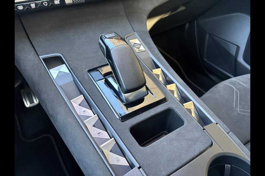 DS Ds 7 Crossback E-Tense 4x4 Performance Line+ 300pk | Panoramadak | Stoelverwarming | Elektrisch Verstelbare Memory Seats | Camera |