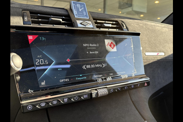 DS Ds 7 Crossback E-Tense 4x4 Performance Line+ 300pk | Panoramadak | Stoelverwarming | Elektrisch Verstelbare Memory Seats | Camera |