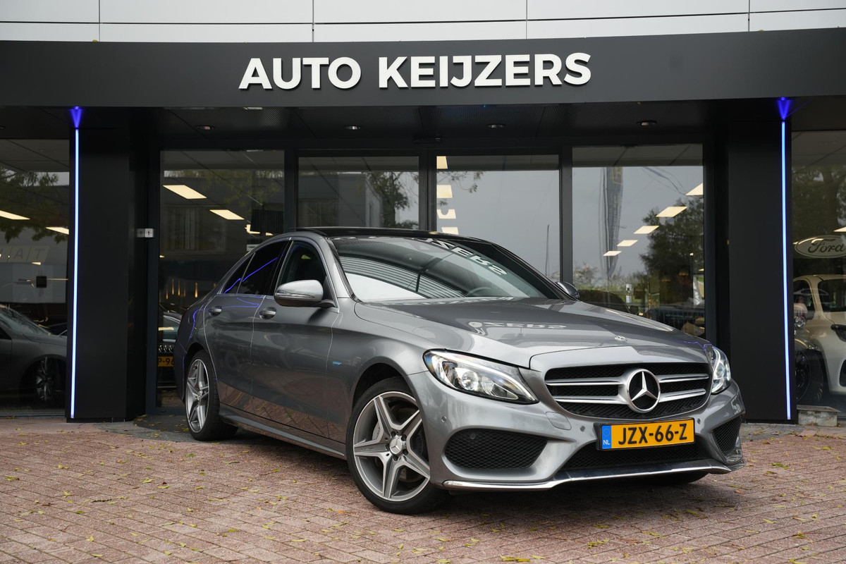 Mercedes-Benz C-Klasse 350 e AMG Luchtvering Panoramadak Cruise Stoelverw. Leer