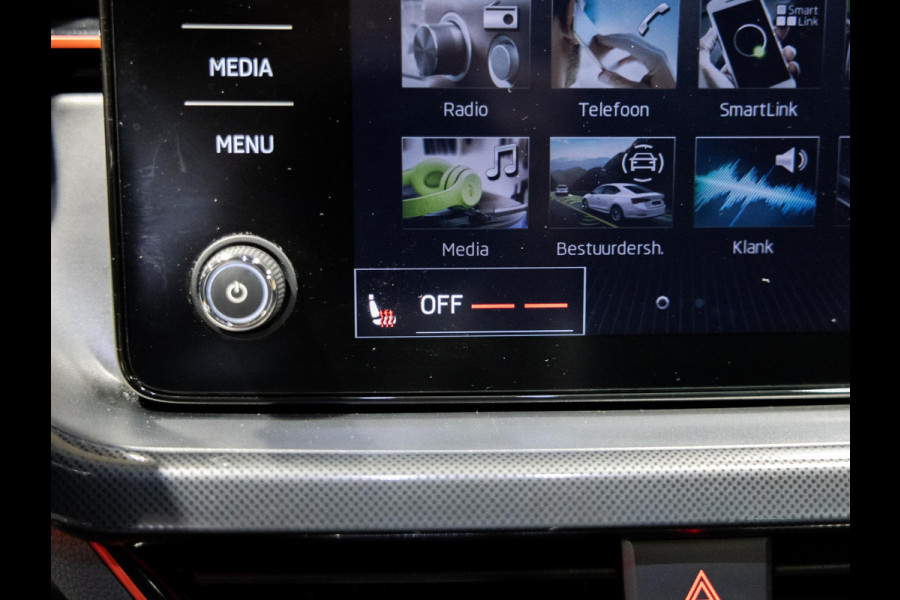 Škoda Kamiq 1.0 TSI Sport Business / 110pk / NAP / Trekhaak / Stoelverwarming / Achteruitrij camera /