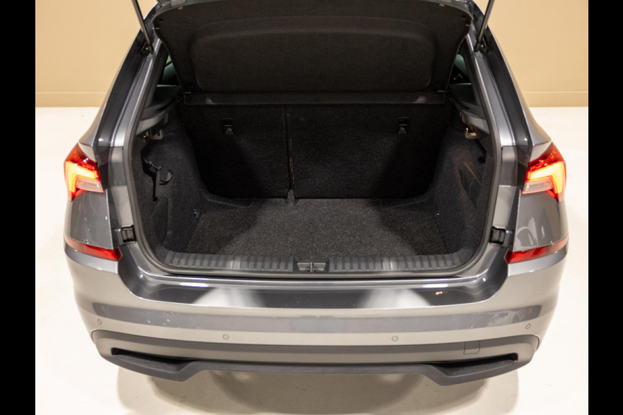 Škoda Kamiq 1.0 TSI Sport Business / 110pk / NAP / Trekhaak / Stoelverwarming / Achteruitrij camera /