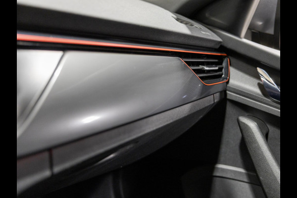 Škoda Kamiq 1.0 TSI Sport Business / 110pk / NAP / Trekhaak / Stoelverwarming / Achteruitrij camera /