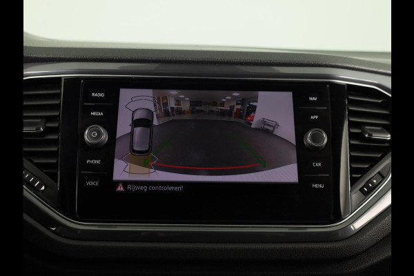 Volkswagen T-Roc 1.5 TSI Sport Business R 150PK | Automaat | Black Style | Panoramadak | Camera | Digitaal dashboard | Keyless entry | Stoelverwarming