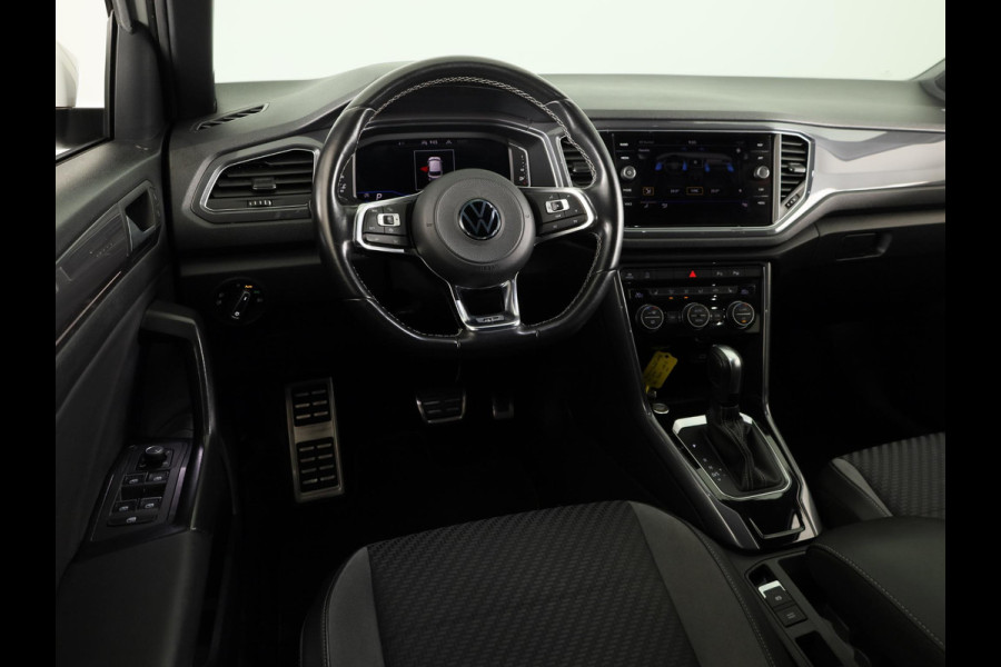 Volkswagen T-Roc 1.5 TSI Sport Business R 150PK | Automaat | Black Style | Panoramadak | Camera | Digitaal dashboard | Keyless entry | Stoelverwarming