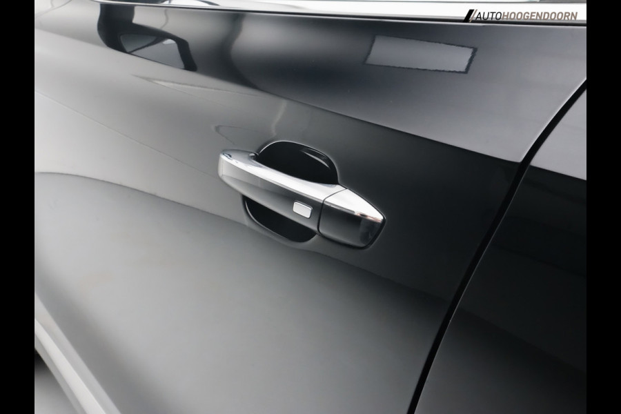 MG ZS EV Long Range Luxury Sport 70 kWh (APPLE CARPLAY,PANORAMADAK,DODEHOEK,KEYLESS,ELEKTRISCHE STOELEN,ADAPTIVE CRUISE)