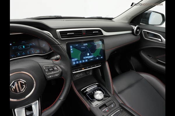 MG ZS EV Long Range Luxury Sport 70 kWh (APPLE CARPLAY,PANORAMADAK,DODEHOEK,KEYLESS,ELEKTRISCHE STOELEN,ADAPTIVE CRUISE)