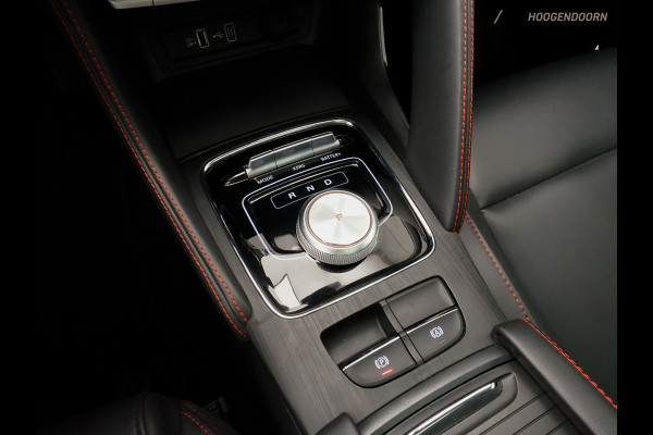 MG ZS EV Long Range Luxury Sport 70 kWh (APPLE CARPLAY,PANORAMADAK,DODEHOEK,KEYLESS,ELEKTRISCHE STOELEN,ADAPTIVE CRUISE)