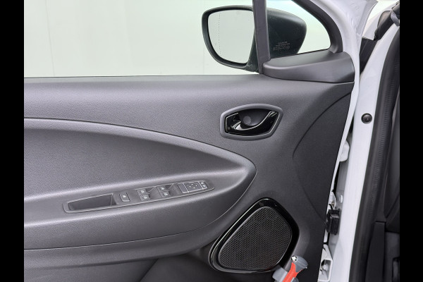 Renault ZOE 52kWh SOH 95% Eigen Accu R110 Warmtepomp Navi Ecc Pdc Isofix Bluetooth Apple Carplay/Android Auto Cruise Control Life Keyless Regen-Lichtsensor Privacy Glas Led DAB 1e Eigenaar Origineel Nederlandse Auto