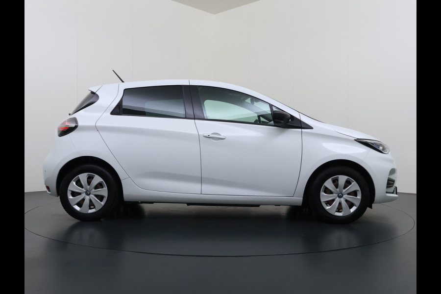 Renault ZOE 52kWh SOH 95% Eigen Accu R110 Warmtepomp Navi Ecc Pdc Isofix Bluetooth Apple Carplay/Android Auto Cruise Control Life Keyless Regen-Lichtsensor Privacy Glas Led DAB 1e Eigenaar Origineel Nederlandse Auto