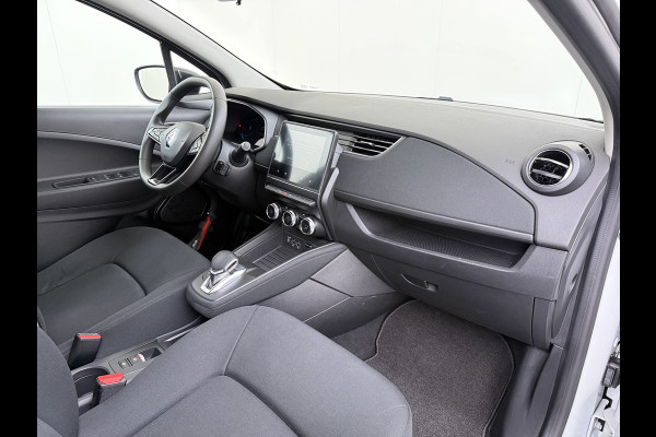 Renault ZOE 52kWh SOH 95% Eigen Accu R110 Warmtepomp Navi Ecc Pdc Isofix Bluetooth Apple Carplay/Android Auto Cruise Control Life Keyless Regen-Lichtsensor Privacy Glas Led DAB 1e Eigenaar Origineel Nederlandse Auto