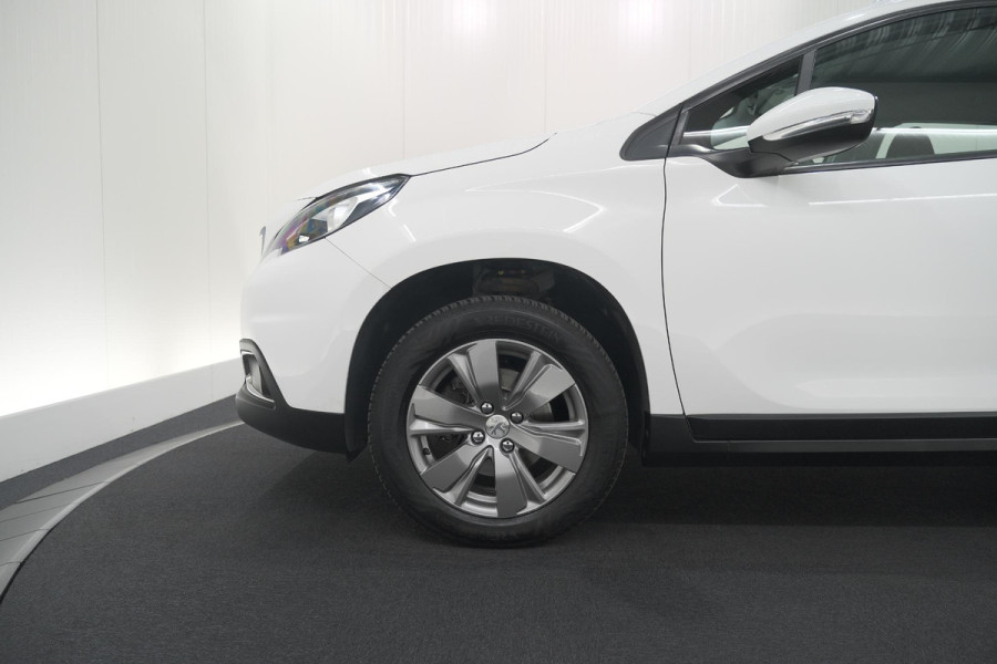 Peugeot 2008 PureTech 110 Blue Lion | Trekhaak | Apple Carplay | Navigatie | Parkeersensoren