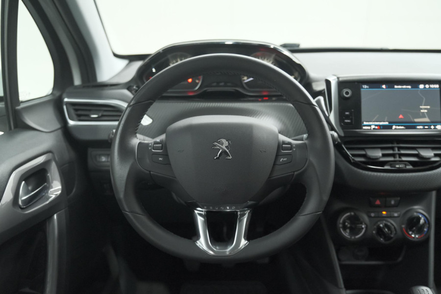 Peugeot 2008 PureTech 110 Blue Lion | Trekhaak | Apple Carplay | Navigatie | Parkeersensoren