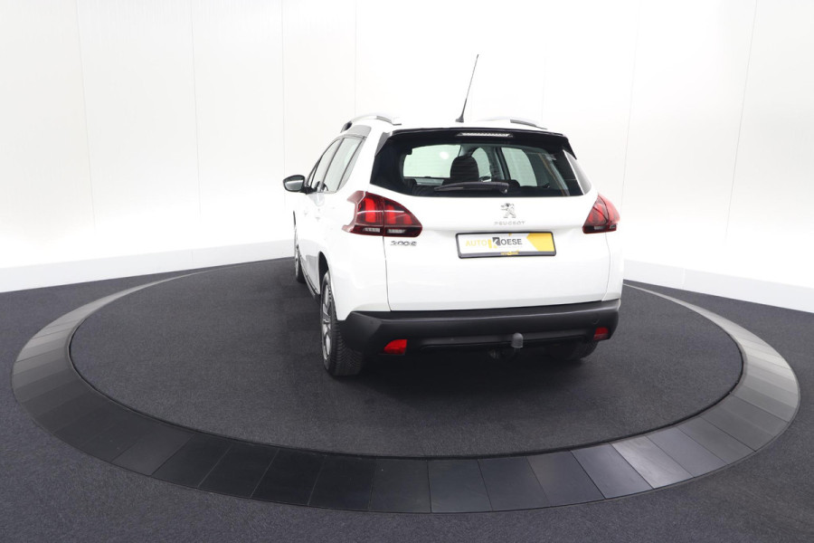 Peugeot 2008 PureTech 110 Blue Lion | Trekhaak | Apple Carplay | Navigatie | Parkeersensoren