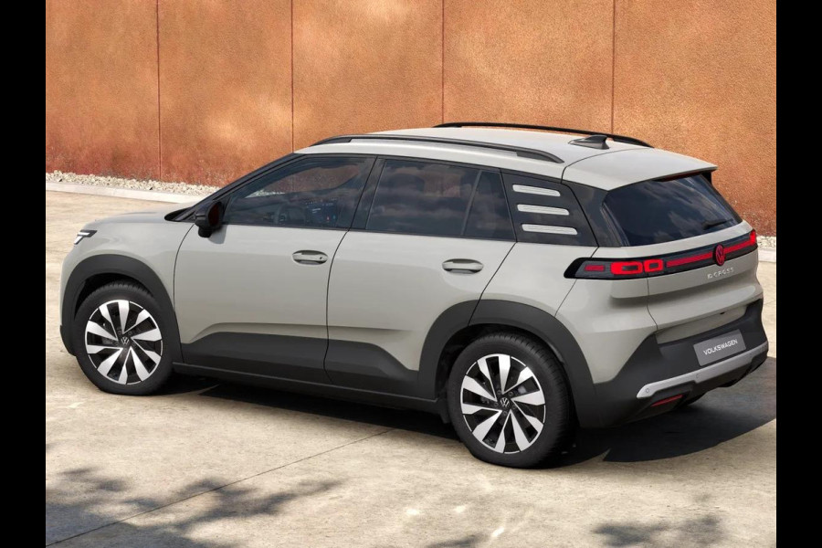 Volkswagen ID. Cross Style 52 kWh accu, 155 kW / 211 PK SUV Elektrische Achteruitrijcamera | Carplay | Adaptive Cruise Control