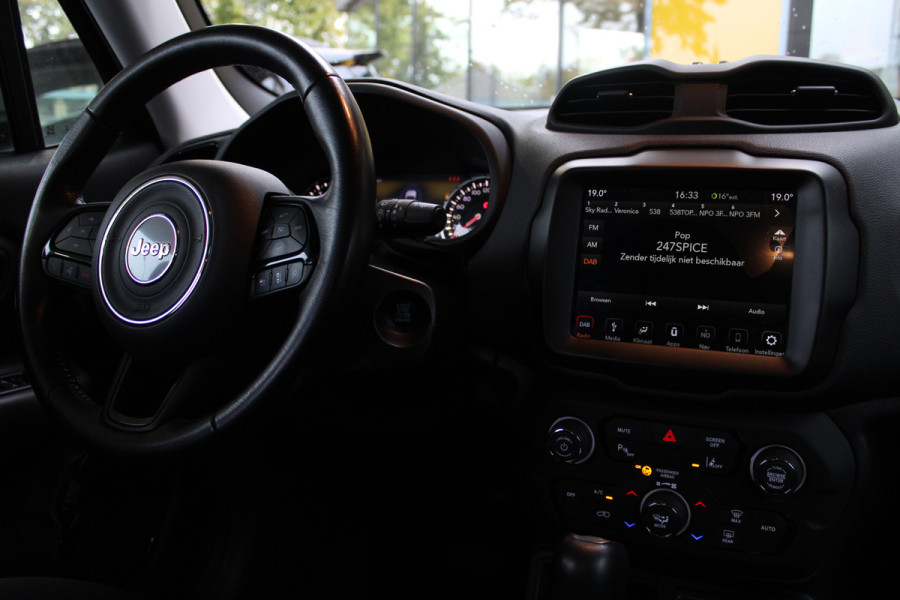 Jeep Renegade 1.4 MultiAir Night Eagle II Limited | Navigatie | Trekhaak | DAB