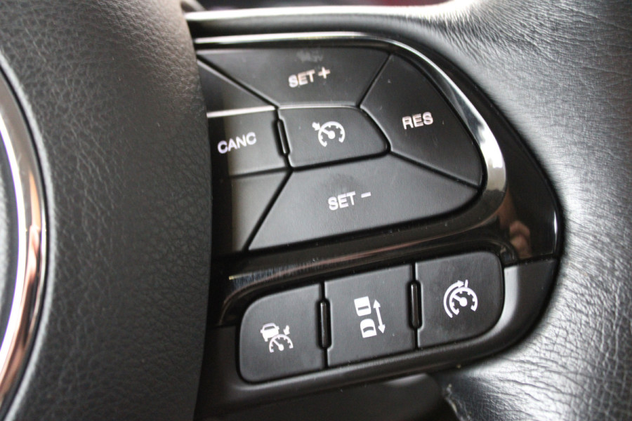 Jeep Renegade 1.4 MultiAir Night Eagle II Limited | Navigatie | Trekhaak | DAB