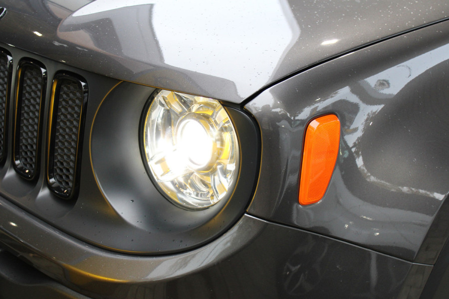 Jeep Renegade 1.4 MultiAir Night Eagle II Limited | Navigatie | Trekhaak | DAB
