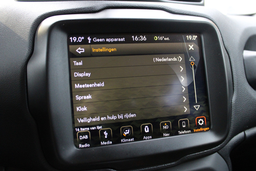 Jeep Renegade 1.4 MultiAir Night Eagle II Limited | Navigatie | Trekhaak | DAB
