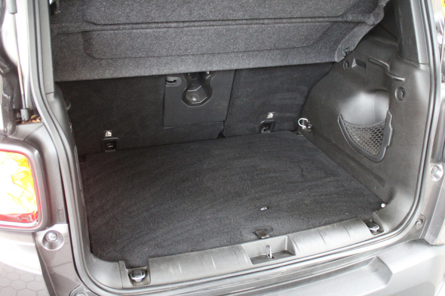 Jeep Renegade 1.4 MultiAir Night Eagle II Limited | Navigatie | Trekhaak | DAB
