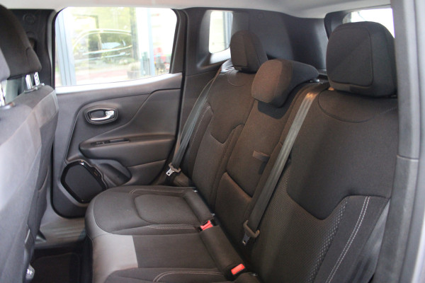 Jeep Renegade 1.4 MultiAir Night Eagle II Limited | Navigatie | Trekhaak | DAB