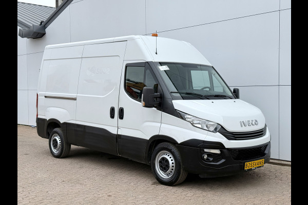 Iveco Daily 35S14 2.3 L2H2 Airco Cruise Control 3,5t Trekhaak Kastwand Inbouw