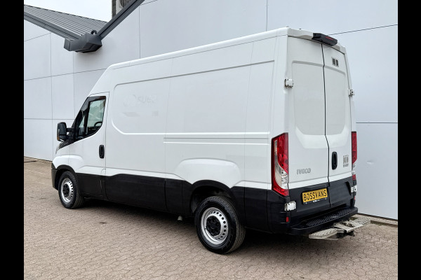 Iveco Daily 35S14 2.3 L2H2 Airco Cruise Control 3,5t Trekhaak Kastwand Inbouw
