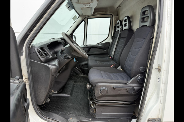 Iveco Daily 35S14 2.3 L2H2 Airco Cruise Control 3,5t Trekhaak Kastwand Inbouw
