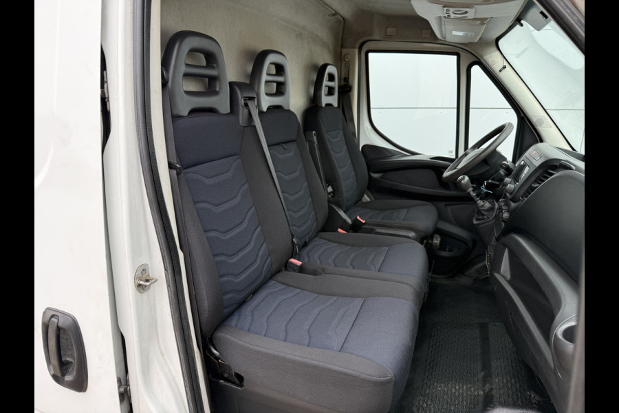 Iveco Daily 35S14 2.3 L2H2 Airco Cruise Control 3,5t Trekhaak Kastwand Inbouw